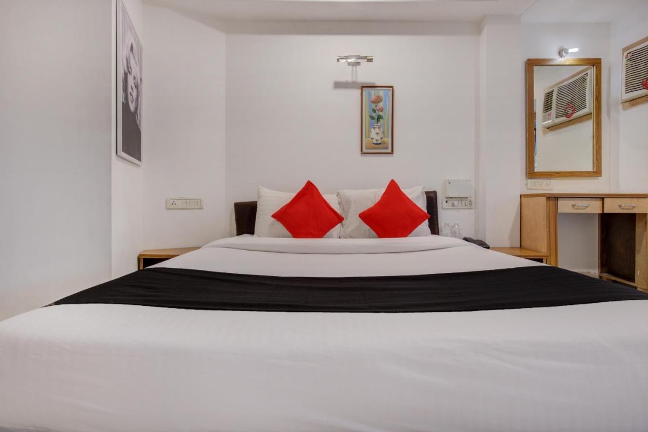 Capital O 77295 Hotel Bansidhar Bhuvan Мумбаи Экстерьер фото