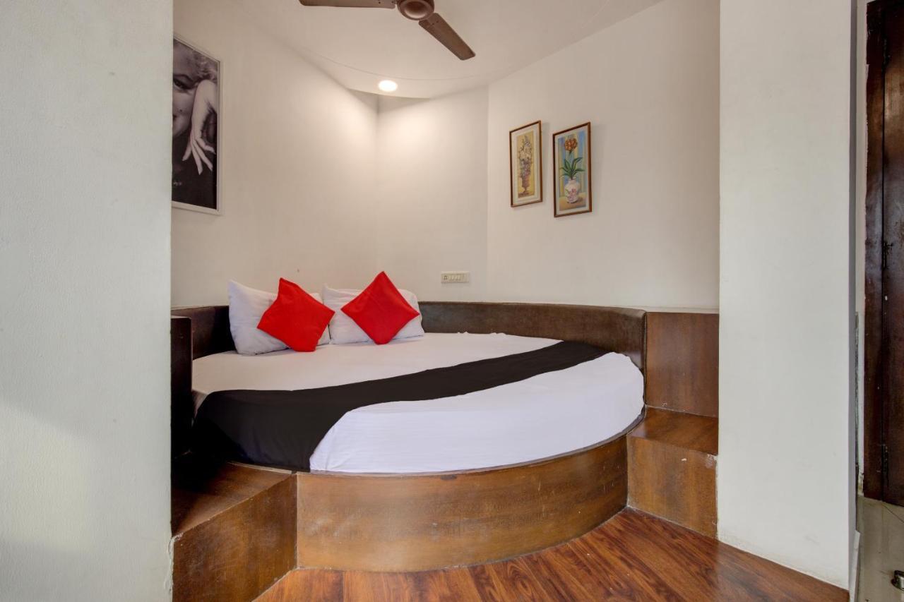 Capital O 77295 Hotel Bansidhar Bhuvan Мумбаи Экстерьер фото