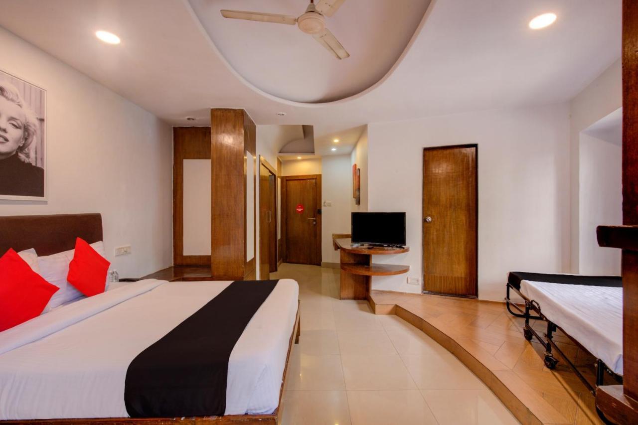 Capital O 77295 Hotel Bansidhar Bhuvan Мумбаи Экстерьер фото