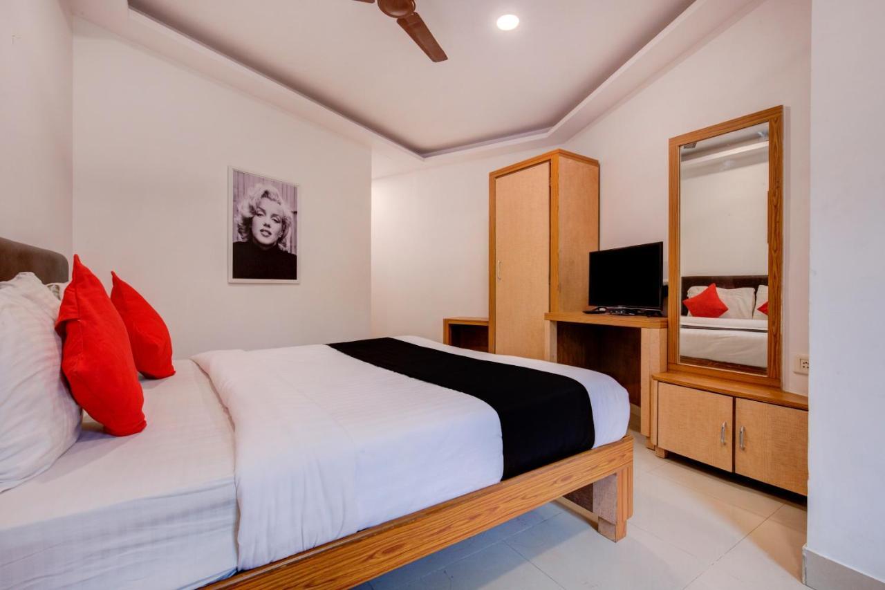 Capital O 77295 Hotel Bansidhar Bhuvan Мумбаи Экстерьер фото