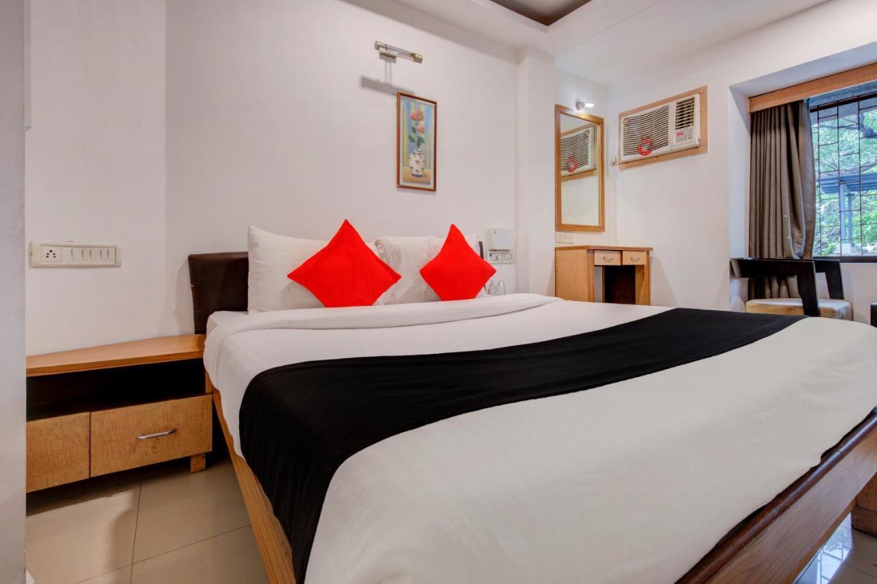 Capital O 77295 Hotel Bansidhar Bhuvan Мумбаи Экстерьер фото